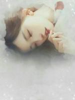 短鬓雪难融旧庭